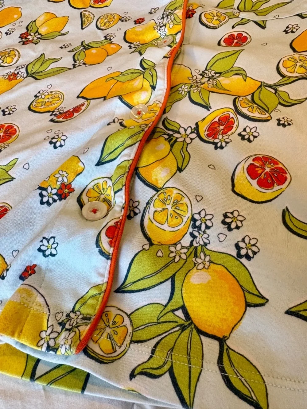 Roller Rabbit citrus hearts polo pajama top size medium
